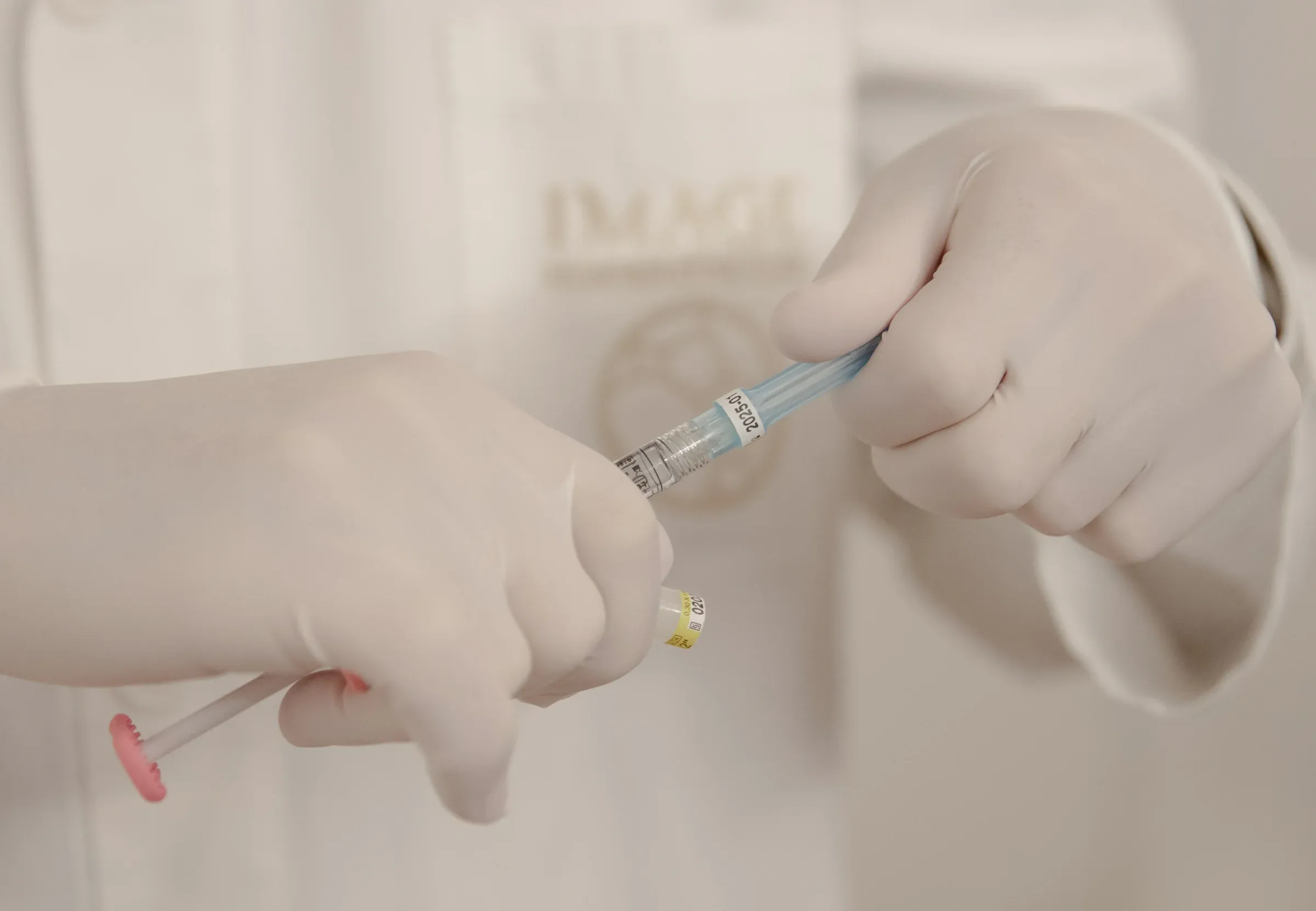 acido ialuronico contorno labbra