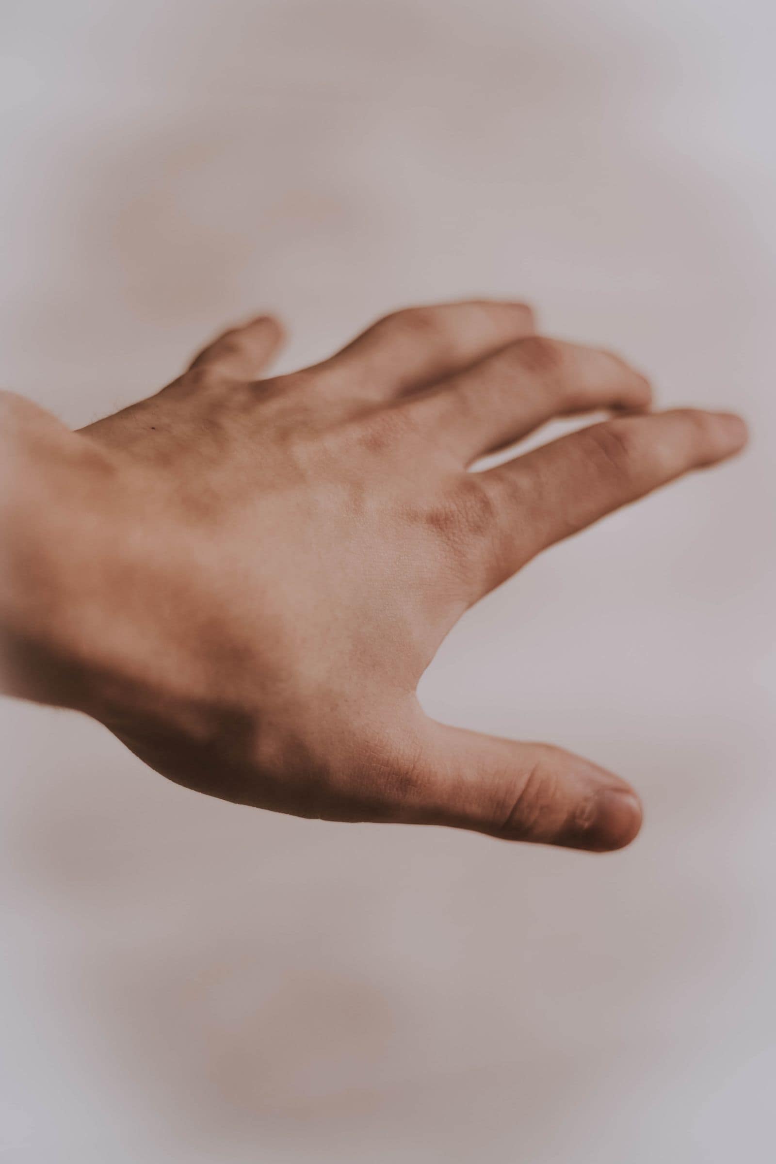 Rizoartrosi: cos'è? Sintomi e rimedi per una cura efficace