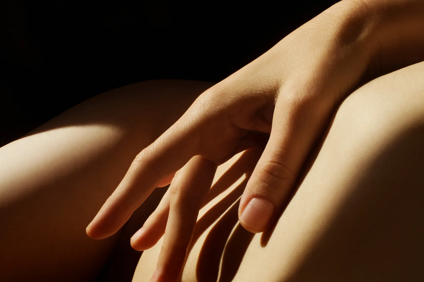 Wrinkled Hand Skin: Causes, Remedies and Effective Solutions