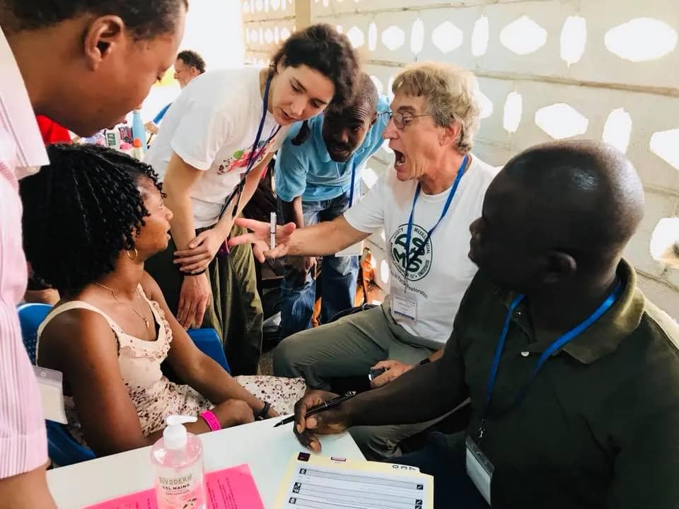 Image for Charity: La Dott.ssa Battista sostiene Operation Smile