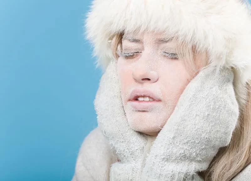 Neige, froid, montagnes... Ma peau ? Le phénomène Windburn